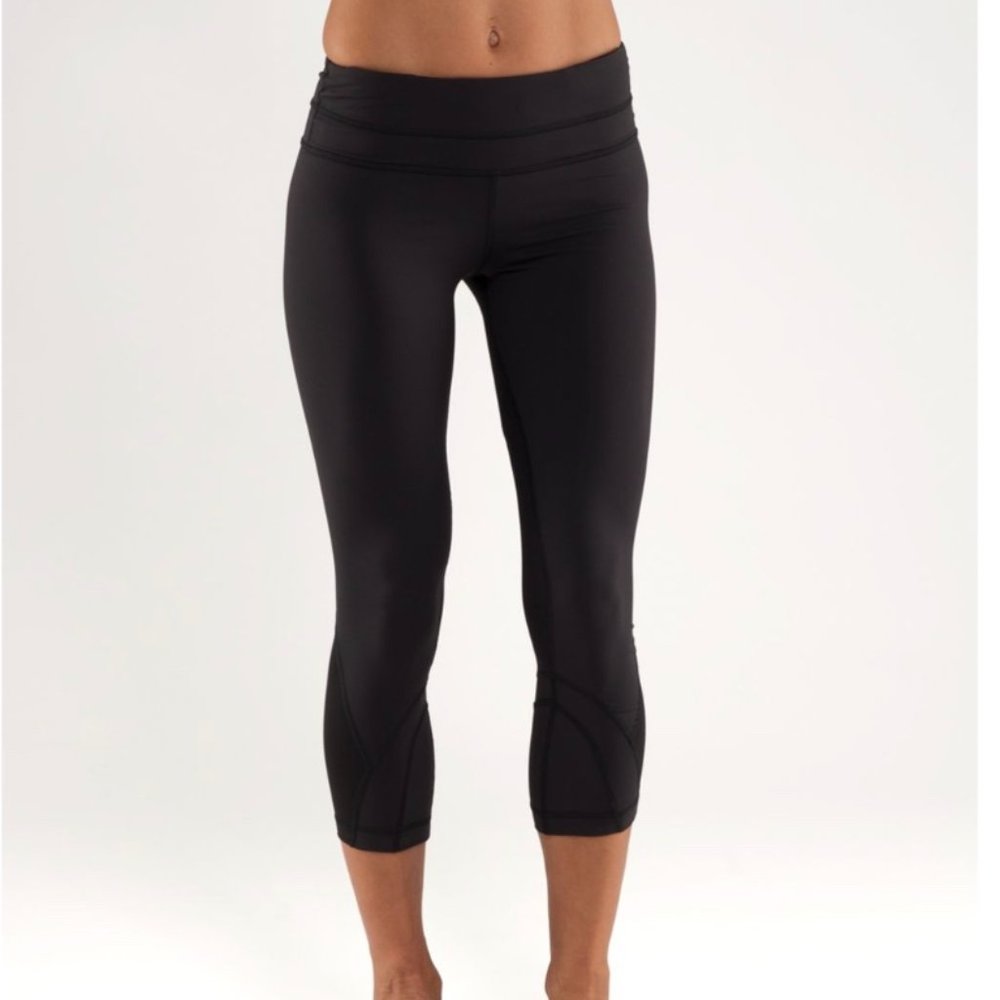 Lululemon Run: Inspire Crop II Size 10